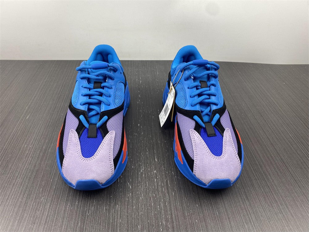 adidas Yeezy Boost 700 Hi-Res Blue – Baskets Running Rétro-Futuristes